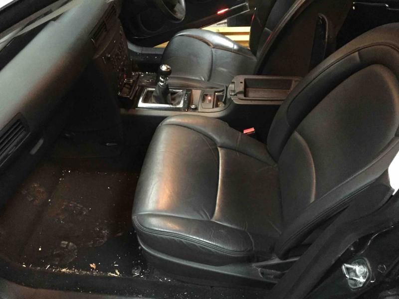 Forums / Super Sticky / Back again with another C6... how to replace the blown airbags C6owners